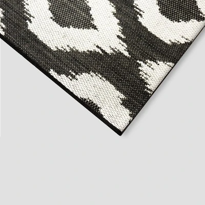 Diamond Ikat Outdoor Rug - Threshold 1 Diamond Ikat Outdoor Rug - Threshold
